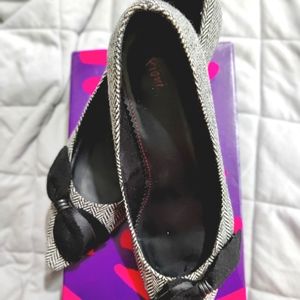 Fioni Kennedy Kitten Heels